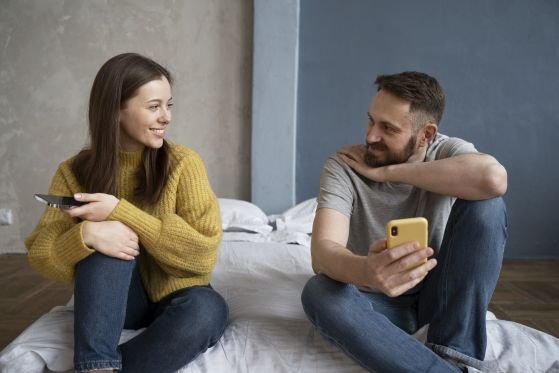 couple-having-communication-problems (1)_peq
