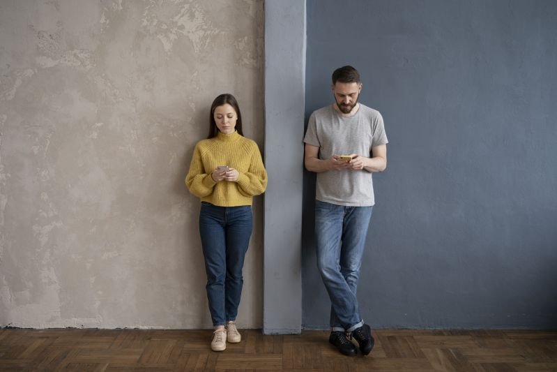 couple-having-communication-problems (4)_peq